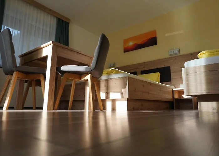 Pensión Klampferer 3*